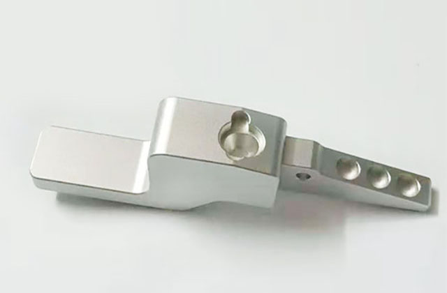 機器人零件五軸聯(lián)合加工滿足不同客戶的多元化需求 機器人零件五軸聯(lián)合加工滿足不同客戶的多元化需求